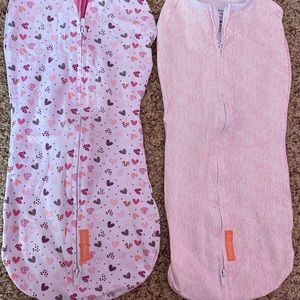 Set of 2 Baby Girl Swaddle Pod Style Size Small/Medium NWOT